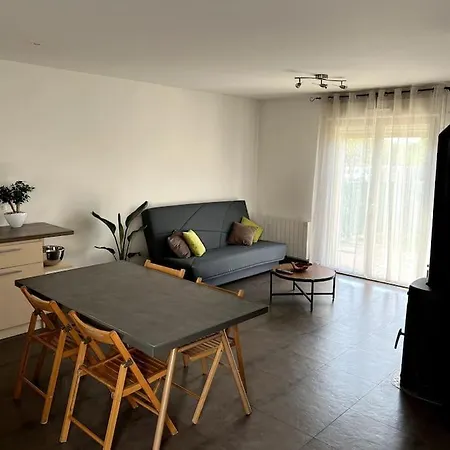 Holiday home Maison Proche De Troyes Saint-Parres-aux-Tertres